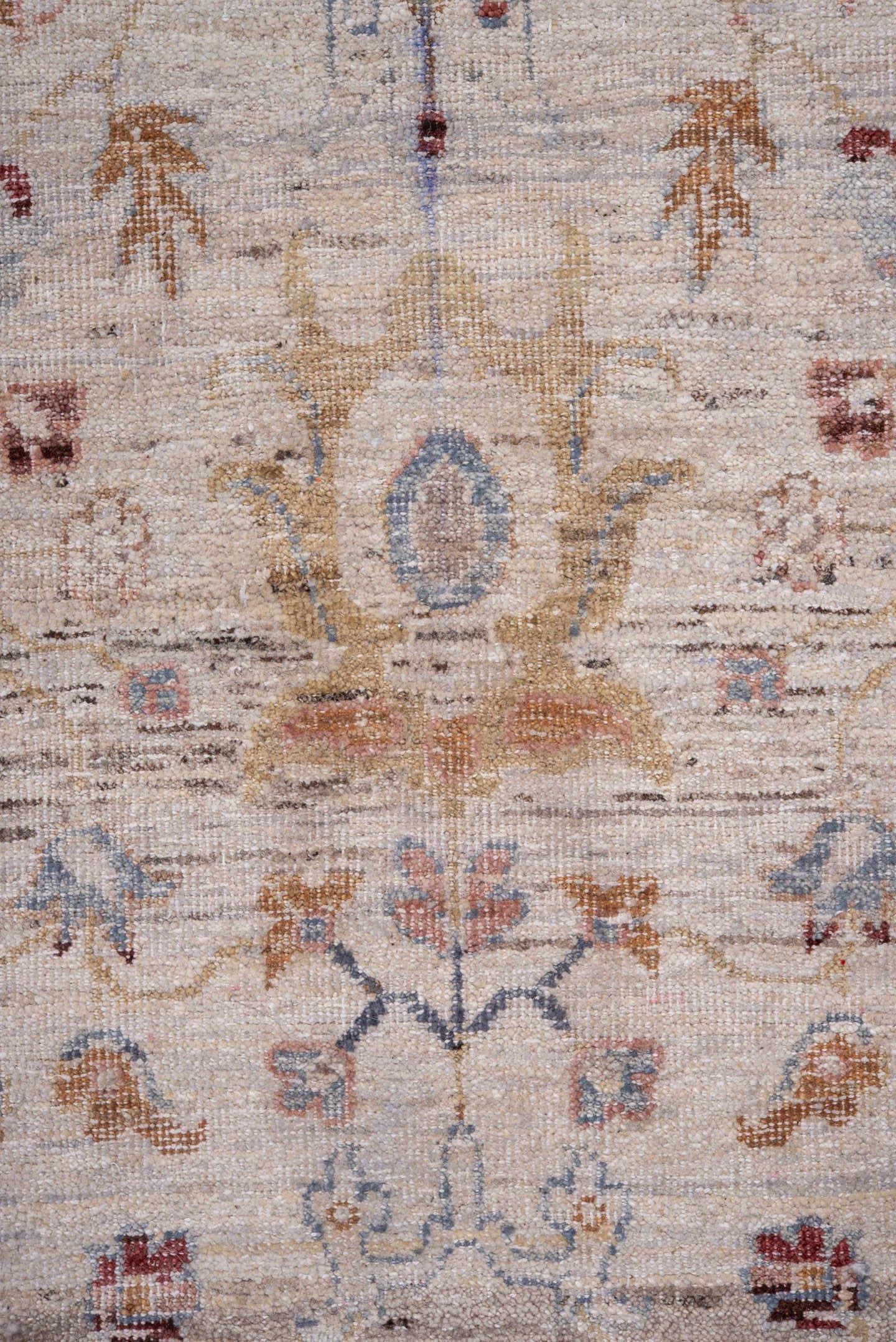 7' x 10' one-of-a-kind handmade vintage Mahal large size rug. Color palette: ivory, taupe, beige, gold, rose, soft blue