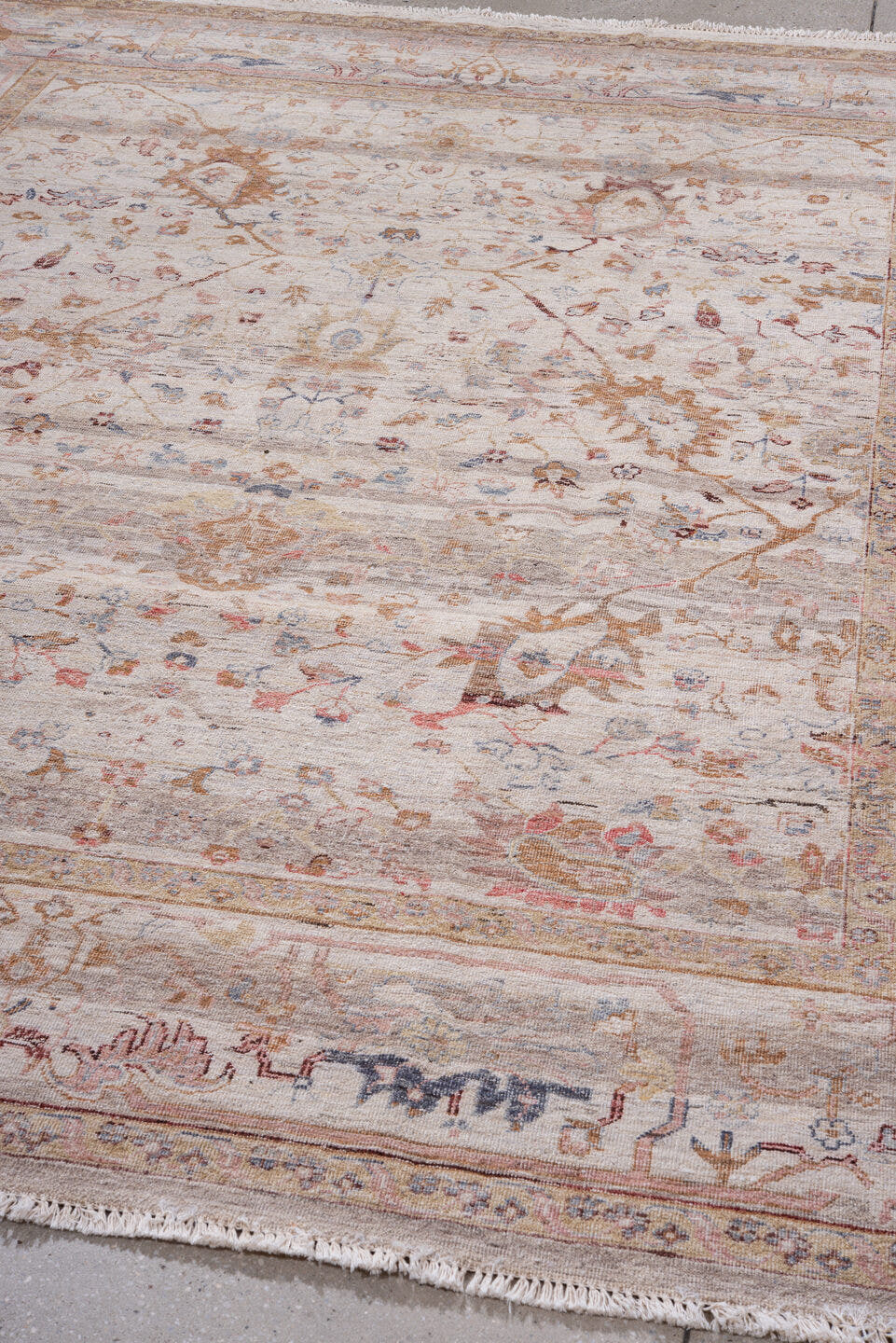 7' x 10' one-of-a-kind handmade vintage Mahal large size rug. Color palette: ivory, taupe, beige, gold, rose, soft blue