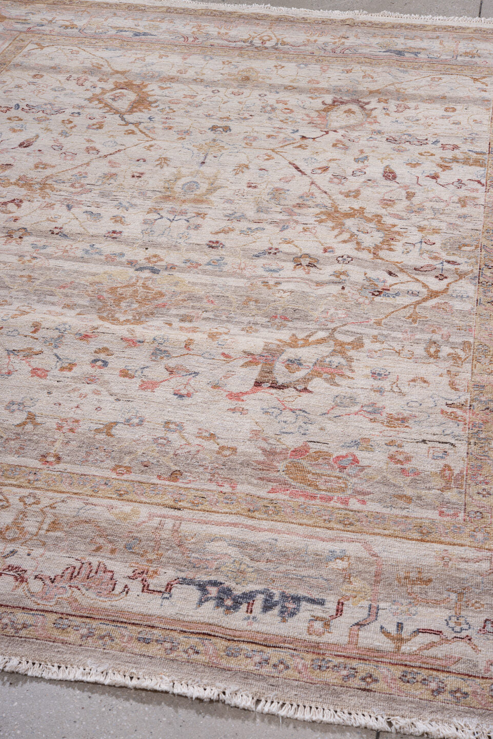 7' x 10' one-of-a-kind handmade vintage Mahal large size rug. Color palette: ivory, taupe, beige, gold, rose, soft blue