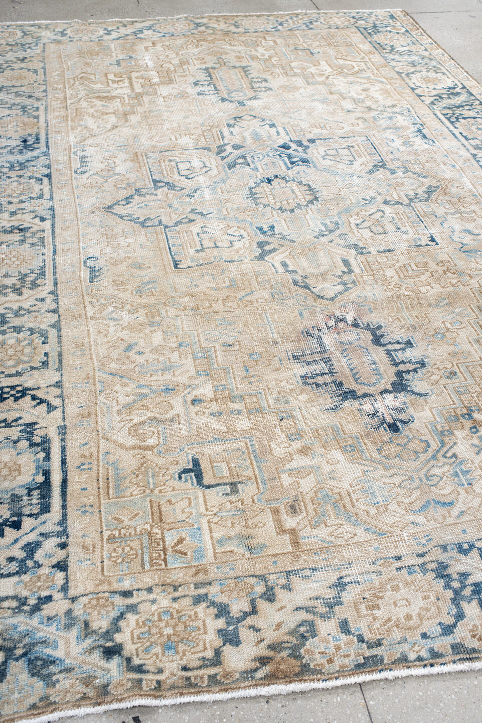 7' x 10' one-of-a-kind handmade vintage Heriz large size rug. Color palette: ivory, powder blue, beige, slate, cream, taupe