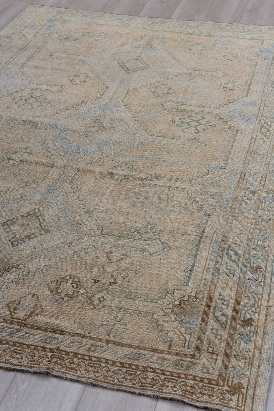 5' x 8' one-of-a-kind handmade vintage Shiraz medium size rug. Color palette: black, blue, brown, dark gray, dim gray, gray