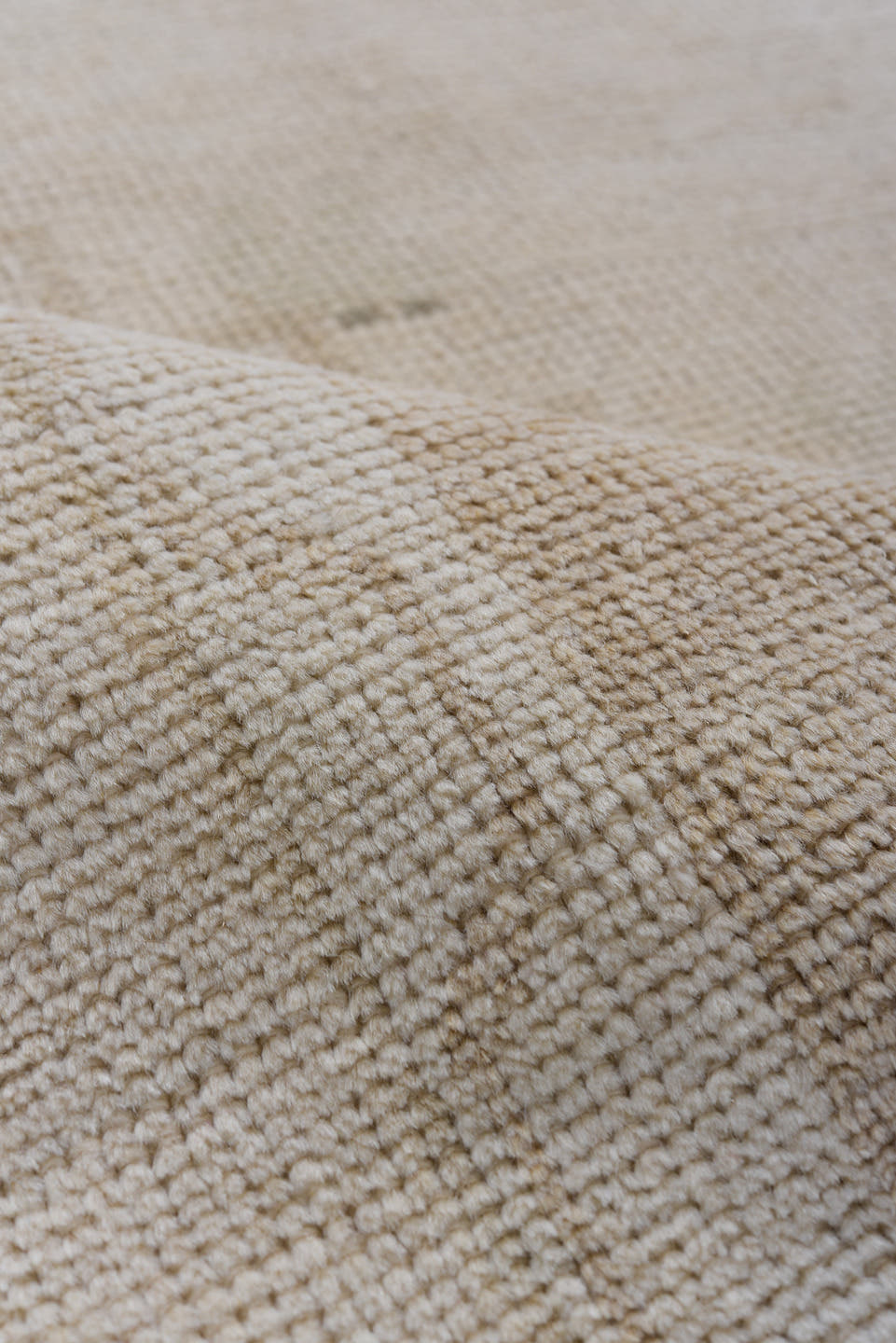 4' x 9' one-of-a-kind handmade vintage Oushak runner rug. Color palette: ivory, cream, sand, beige, taupe, gray