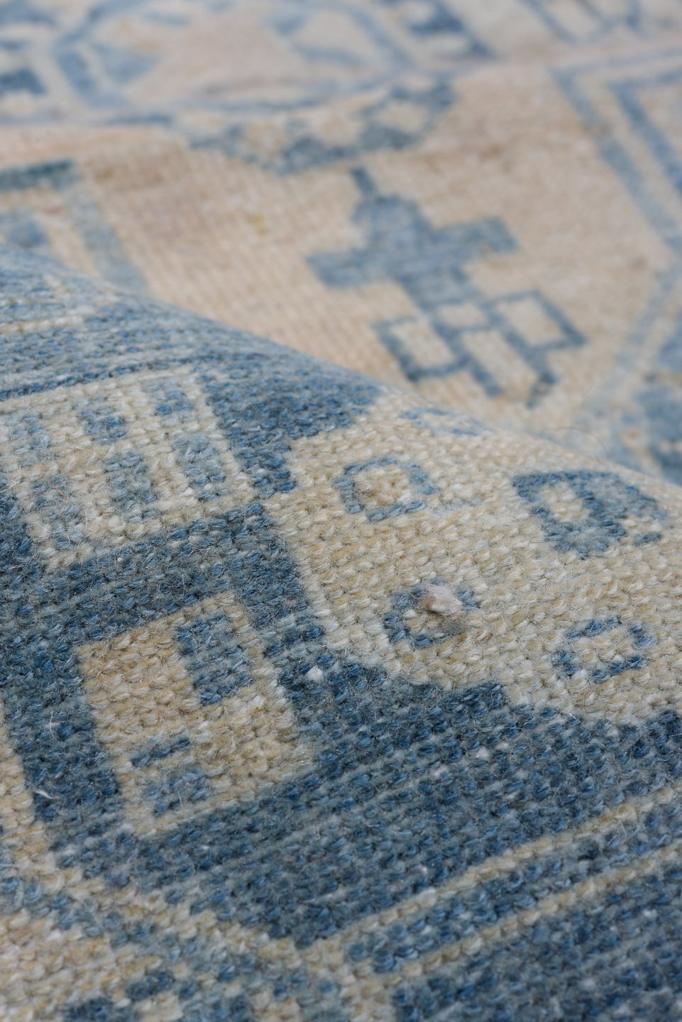 3' x 6' one-of-a-kind handmade vintage Malayer small size rug. Color palette: sky blue, ivory, cream, slate, pale blue