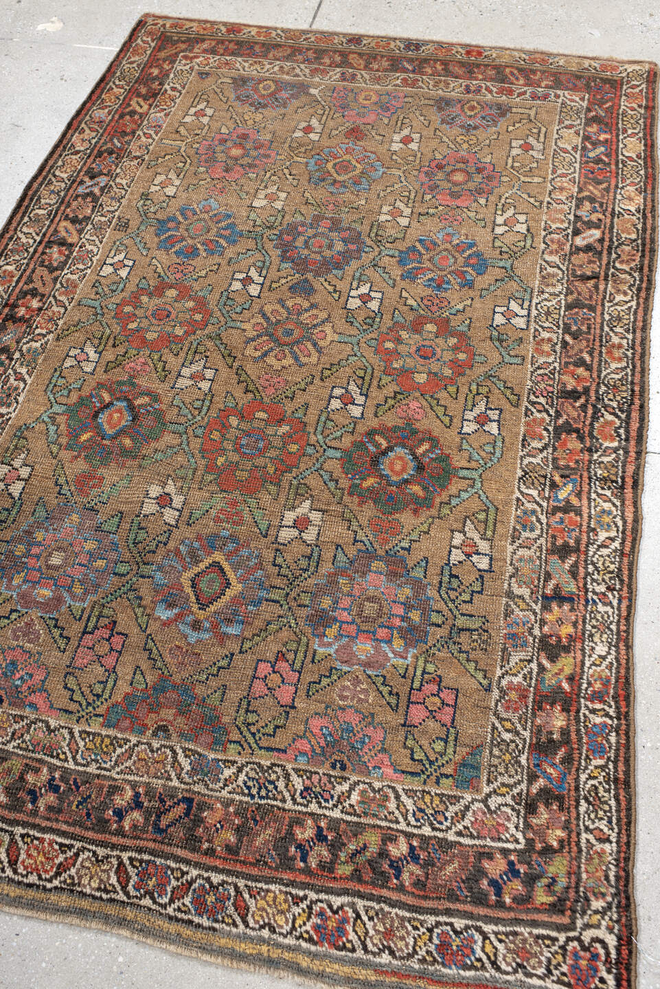 4' x 6' one-of-a-kind handmade vintage Bidjar small size rug. Color palette: black, blue, brown, dim gray, gray, light gray
