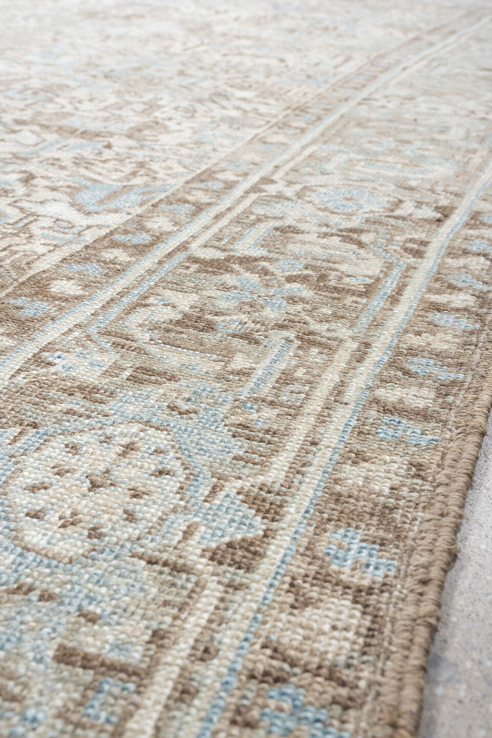 8' x 10' one-of-a-kind handmade vintage Heriz large size rug. Color palette: ivory, pale blue, taupe, beige, light gray