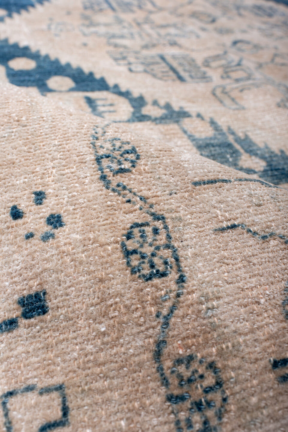 5' x 8' one-of-a-kind handmade antique Hamadan medium size rug. Color palette: ivory, sky blue, blush, beige, powder blue