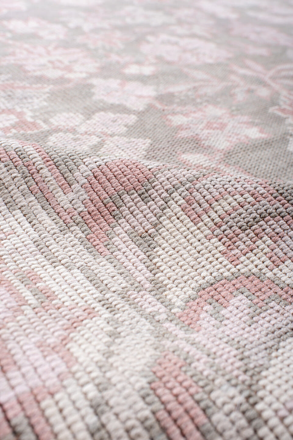 6' x 9' one-of-a-kind handmade antique Sivas medium size rug. Color palette: taupe, blush, ivory, rose, dusty pink, beige