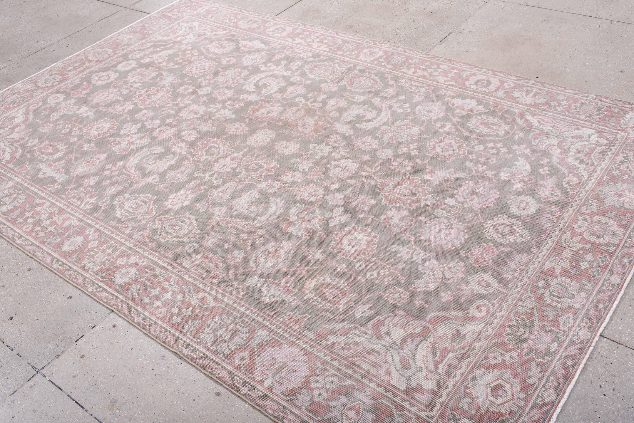 6' x 9' one-of-a-kind handmade antique Sivas medium size rug. Color palette: taupe, blush, ivory, rose, dusty pink, beige