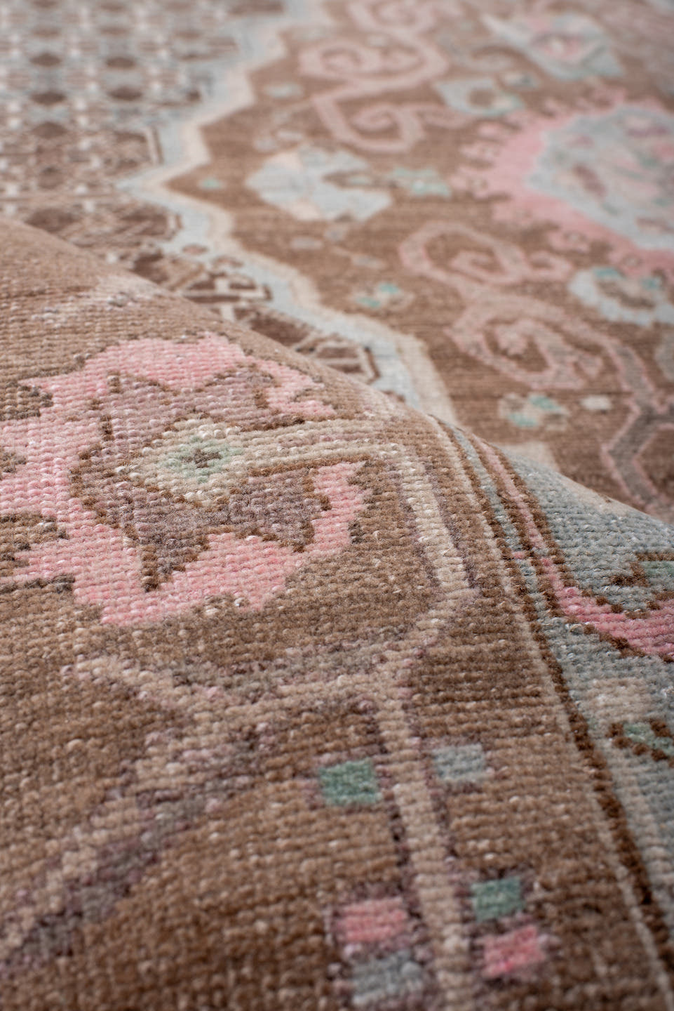 5' x 8' one-of-a-kind handmade antique Sarouk medium size rug. Color palette: taupe, brown, ivory, blush, pale blue, rose