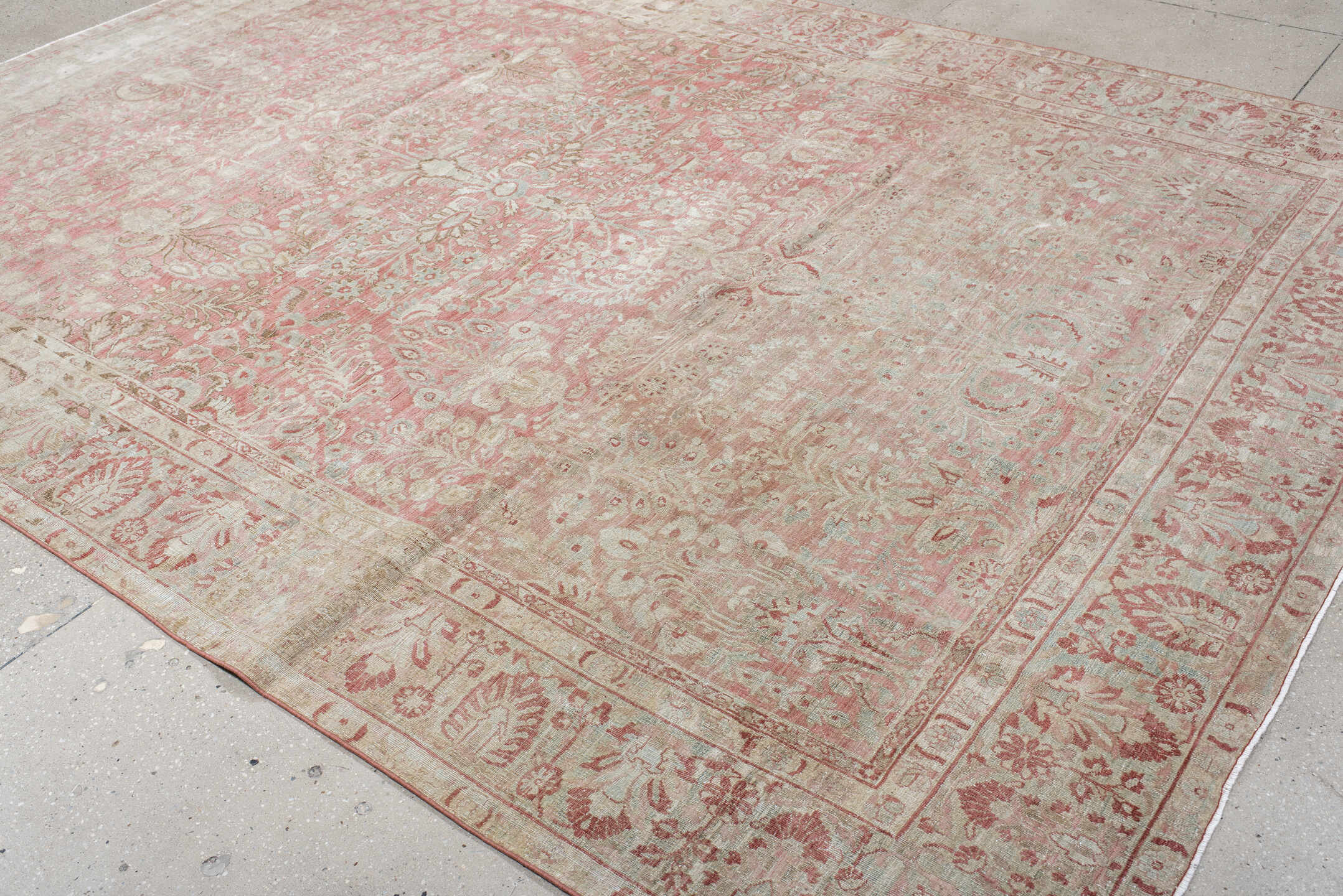 8' x 11' one-of-a-kind handmade antique Sarouk large size rug. Color palette: ivory, rose, blush, taupe, pale sage