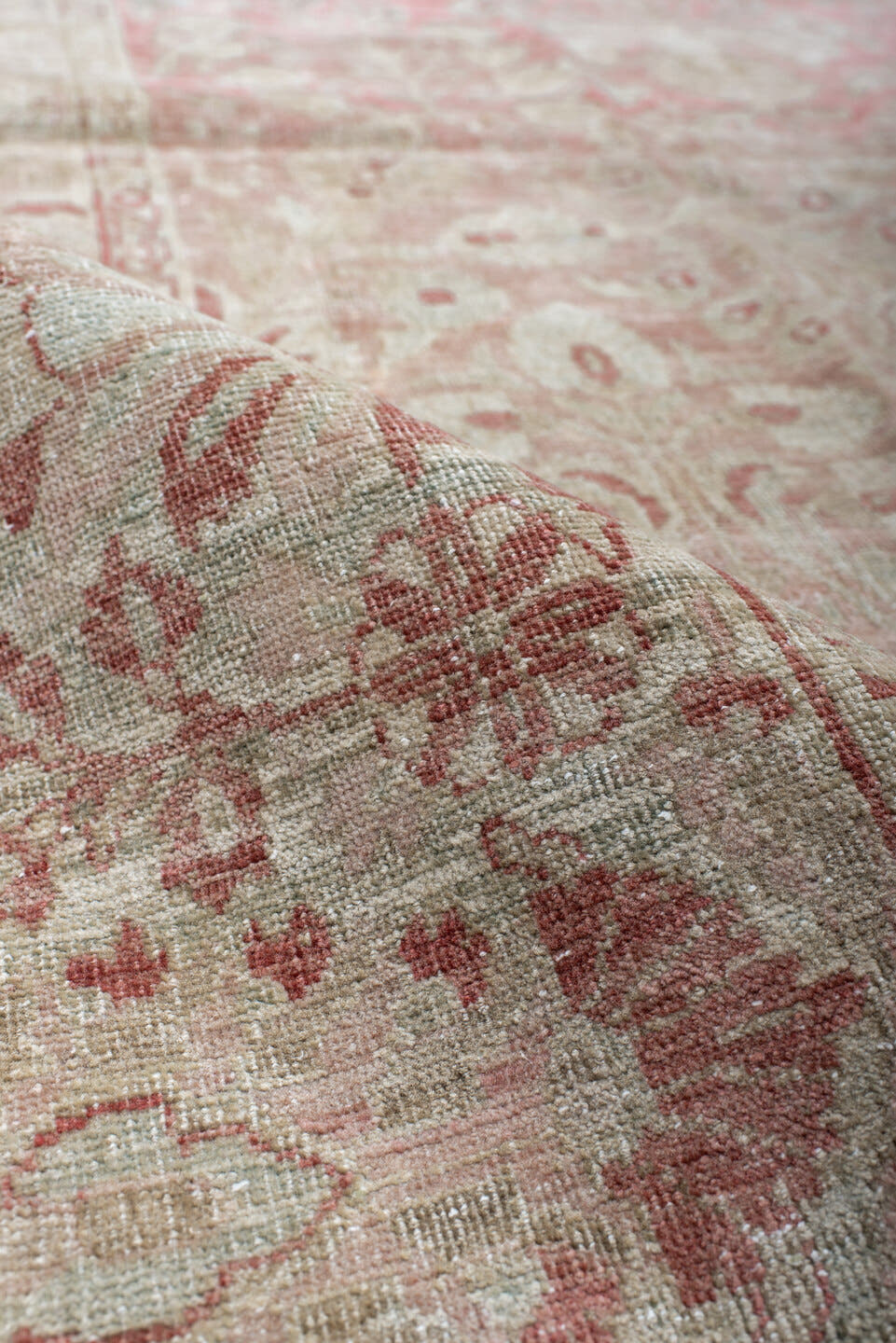 8' x 11' one-of-a-kind handmade antique Sarouk large size rug. Color palette: ivory, rose, blush, taupe, pale sage