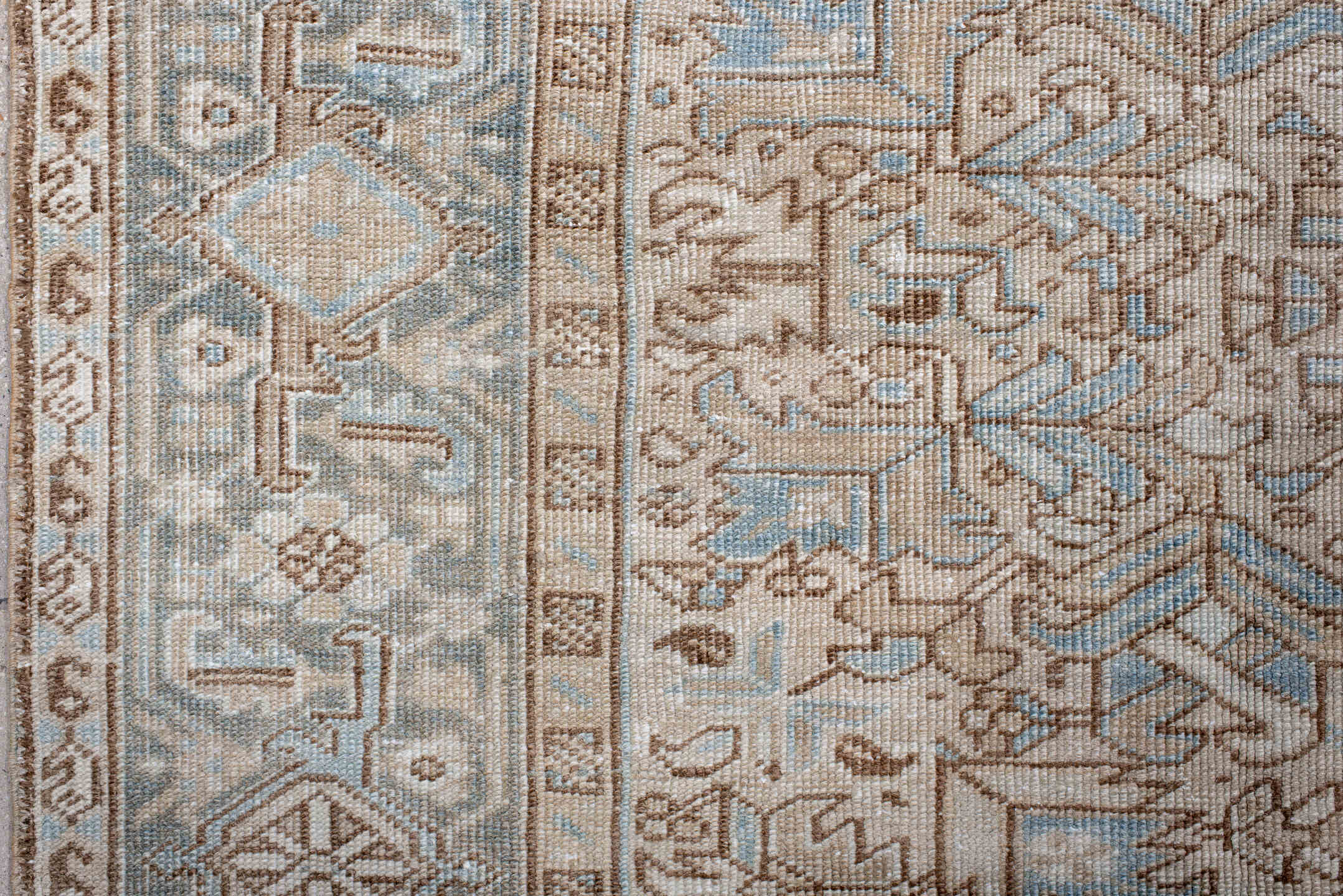 8' x 10' one-of-a-kind handmade vintage Heriz large size rug. Color palette: blue, brown, dark gray, dim gray, gainsboro