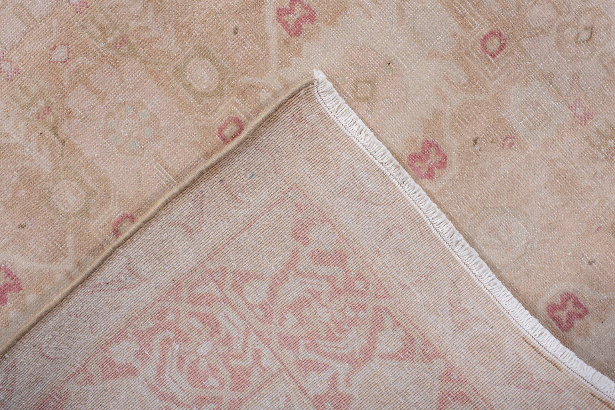 6' x 9' one-of-a-kind handmade antique Sivas medium size rug. Color palette: ivory, blush, rose, cream, taupe, beige, pink