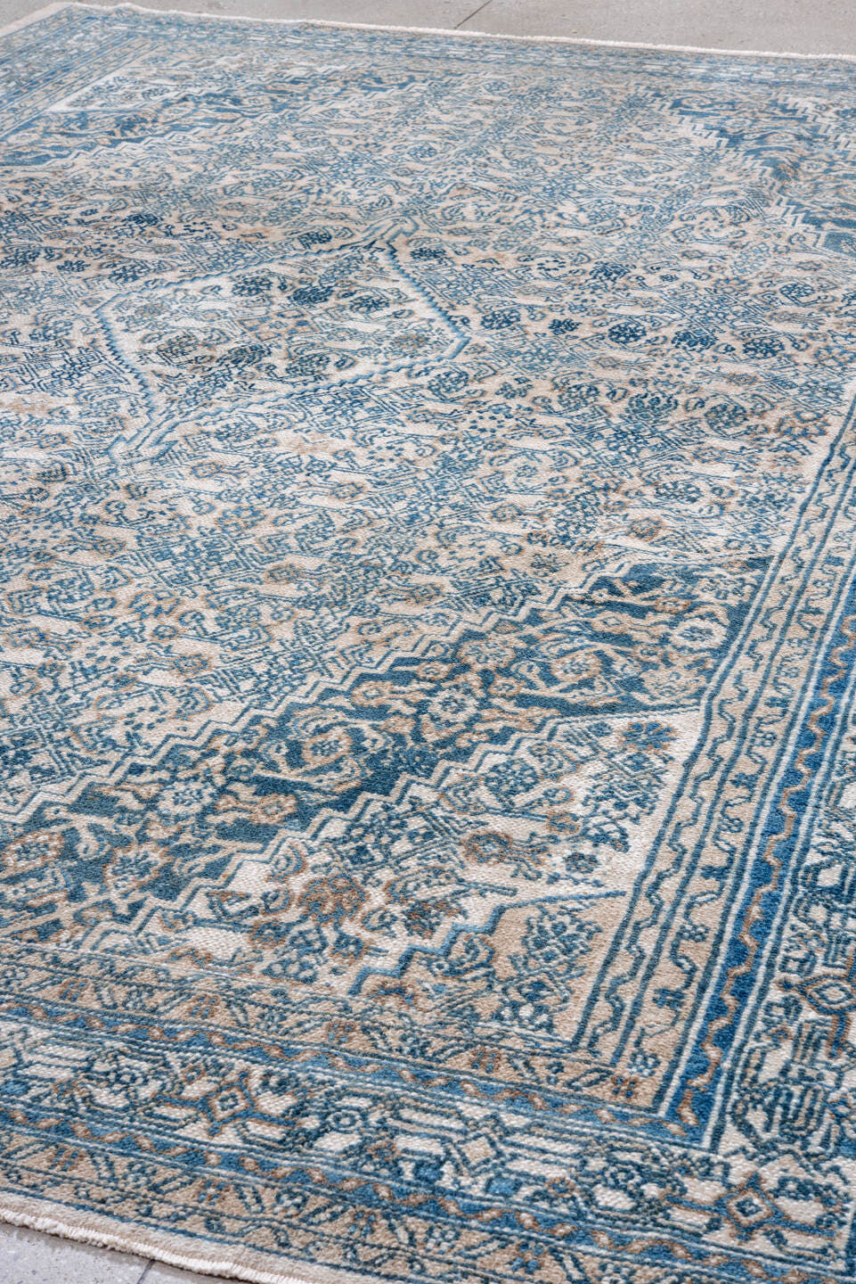 8' x 11' one-of-a-kind handmade vintage Hamadan large size rug. Color palette: ivory, blue, slate, taupe, beige, gray