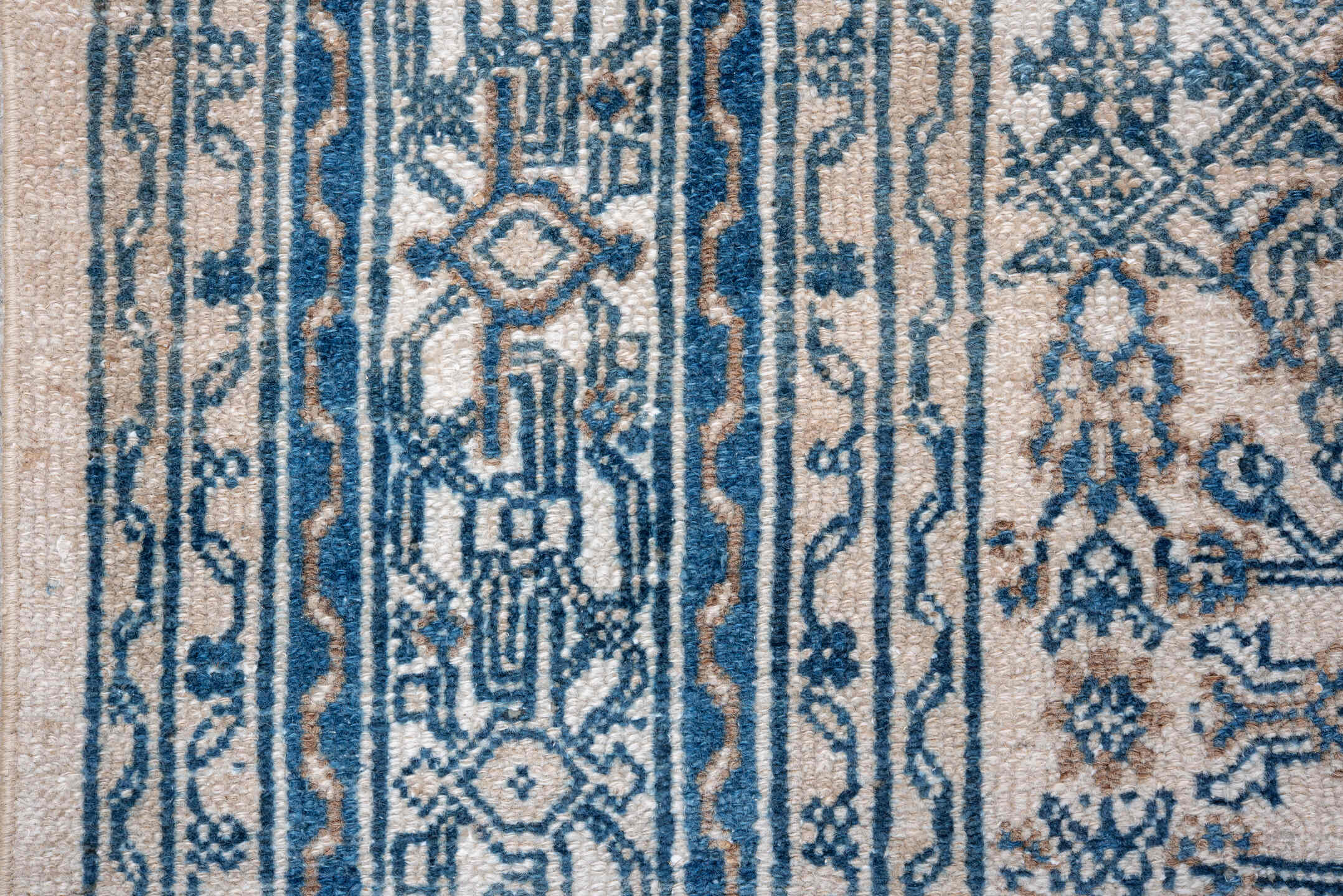 8' x 11' one-of-a-kind handmade vintage Hamadan large size rug. Color palette: ivory, blue, slate, taupe, beige, gray