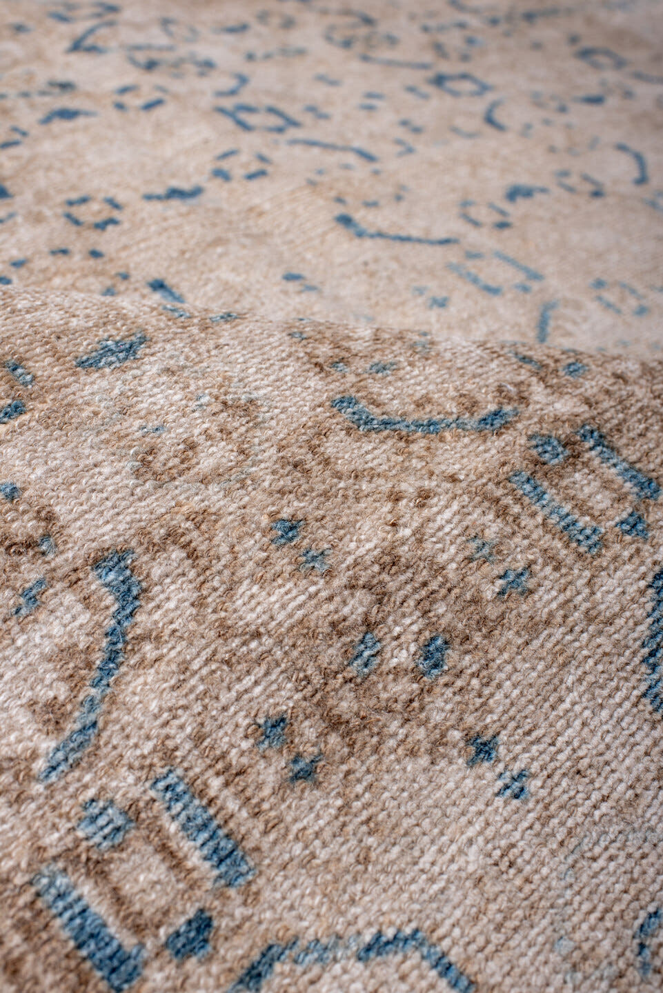 4' x 6' one-of-a-kind handmade antique Hamadan small size rug. Color palette: ivory, beige, sky_blue, taupe, camel
