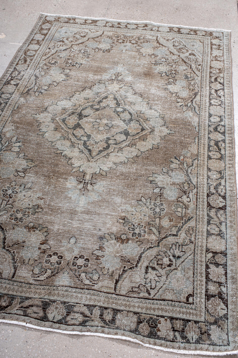 4' x 6' one-of-a-kind handmade vintage Mahal small size rug. Color palette: taupe, ivory, brown, pale blue, beige, charcoal