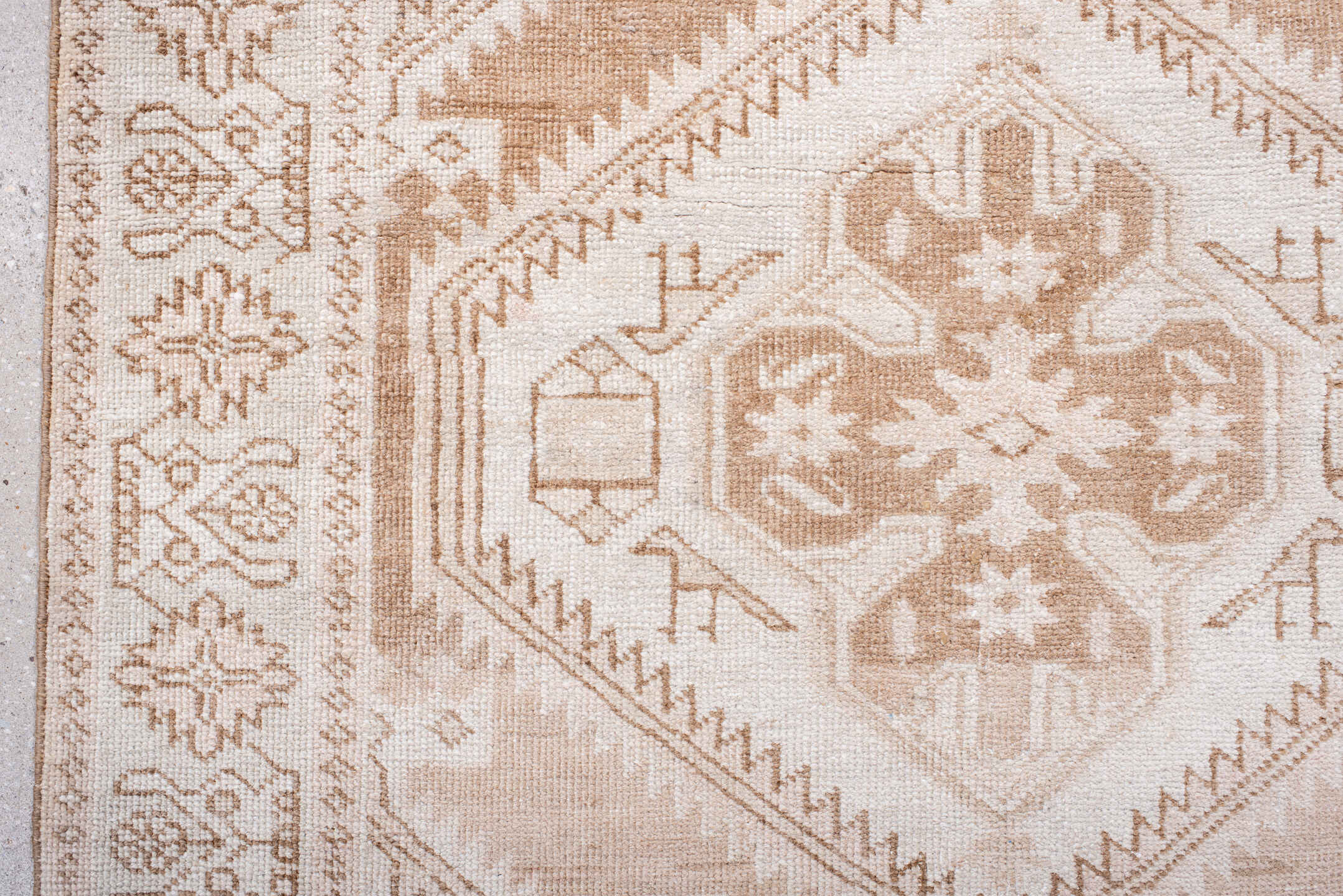 3' x 10' one-of-a-kind handmade vintage Sarab runner rug. Color palette: antiquewhite, brown, gainsboro, gray, light gray