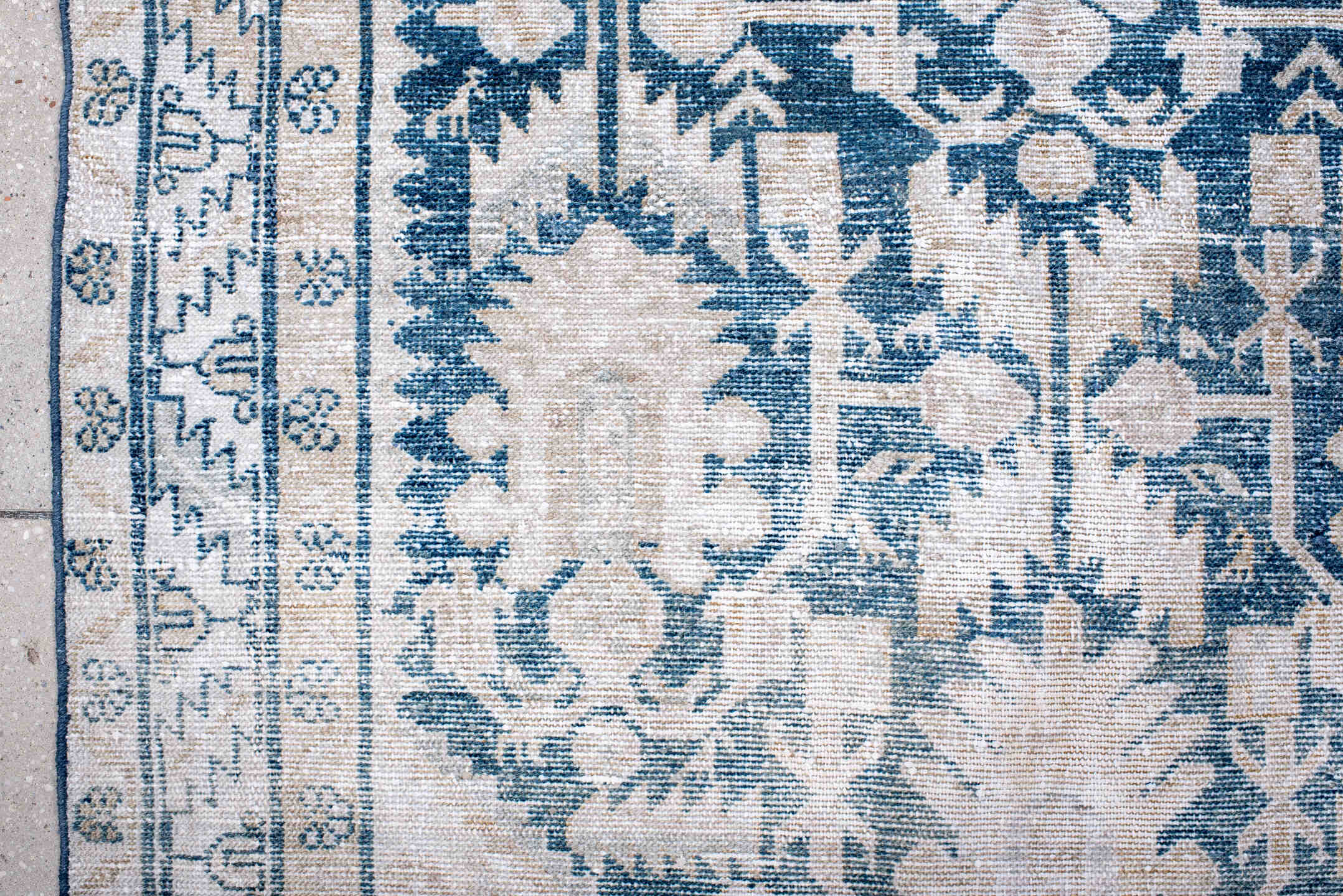 4' x 6' one-of-a-kind handmade antique Hamadan small size rug. Color palette: ivory, sky blue, beige, taupe, light blue