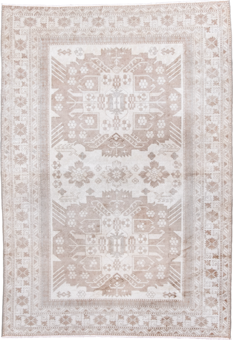 4' x 5' one-of-a-kind handmade vintage Sivas small size rug. Color palette: dark gray, gainsboro, gray, light gray