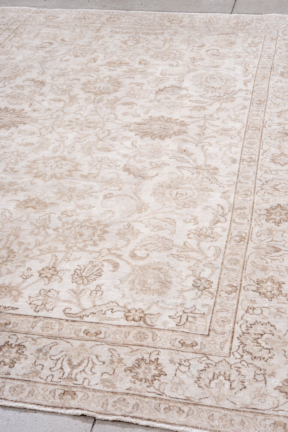 6' x 9' one-of-a-kind handmade vintage Tabriz medium size rug. Color palette: ivory, beige, taupe, cream, sand, gray