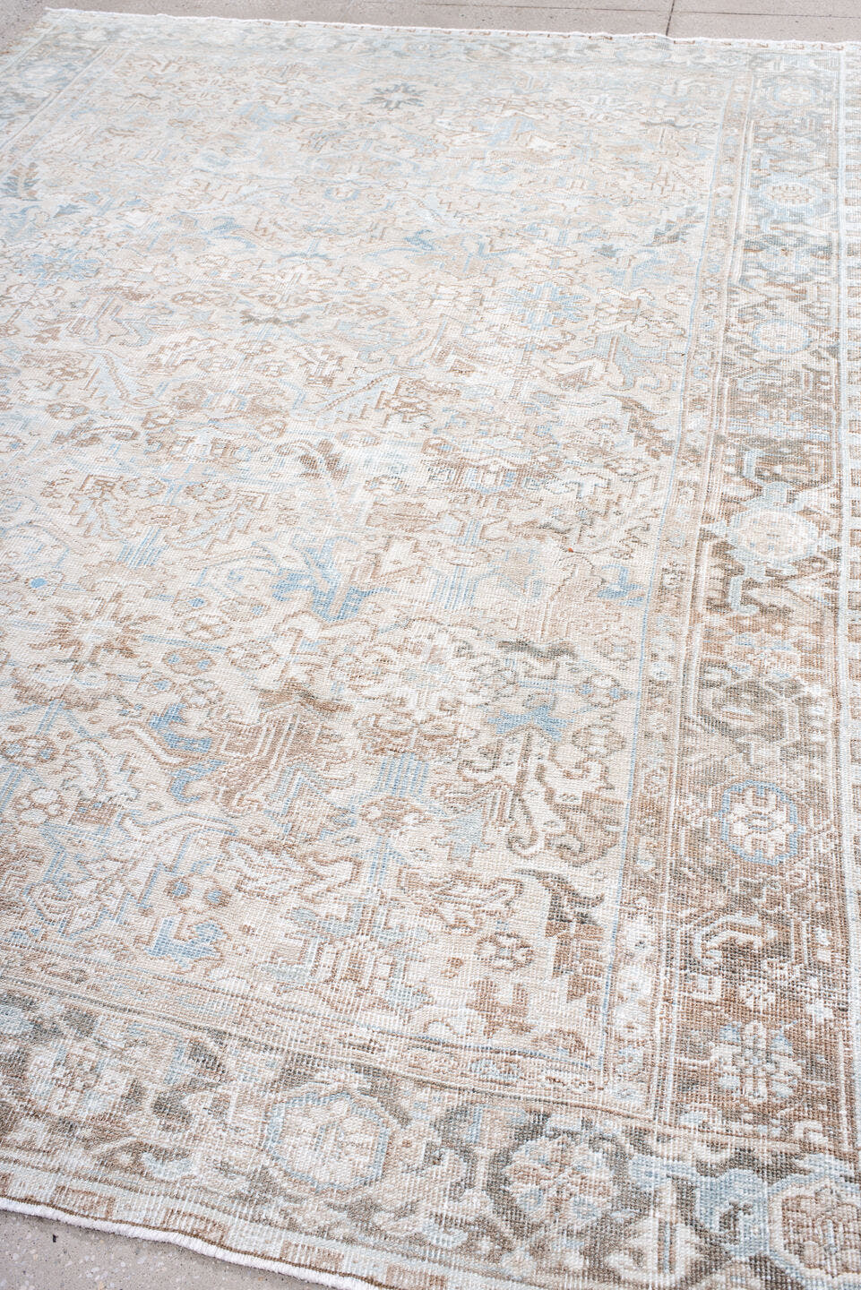 7' x 10' one-of-a-kind handmade antique Heriz large size rug. Color palette: ivory, taupe, powder_blue, beige, light_gray