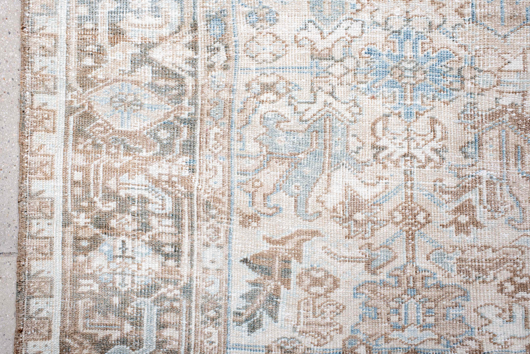 7' x 10' one-of-a-kind handmade antique Heriz large size rug. Color palette: ivory, taupe, powder_blue, beige, light_gray
