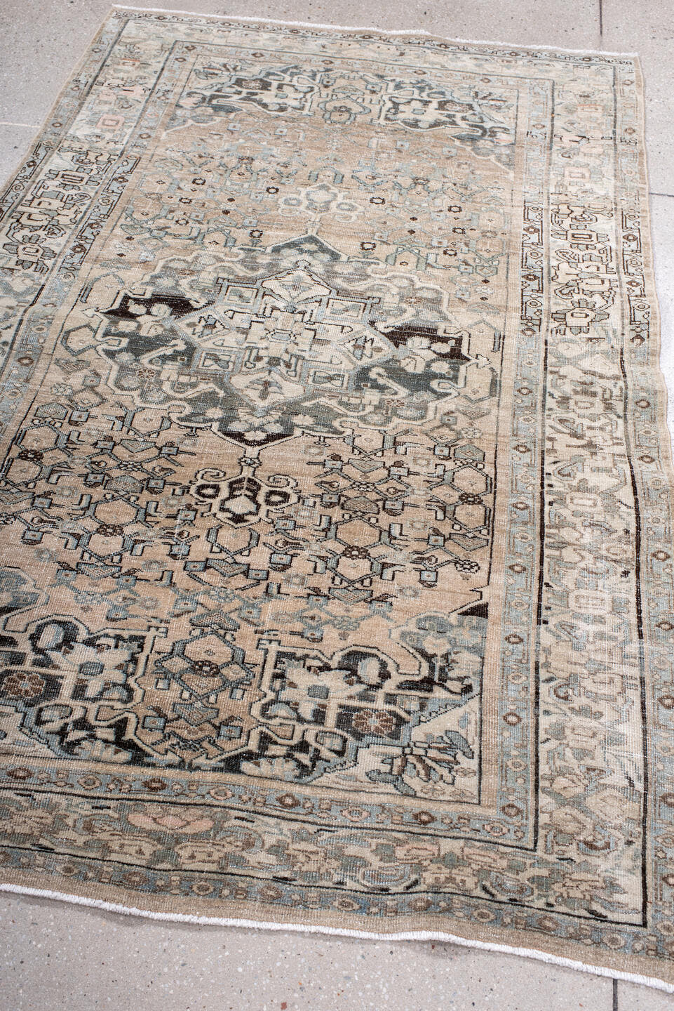 4' x 6' one-of-a-kind handmade antique Bidjar small size rug. Color palette: ivory, taupe, light blue, charcoal, beige