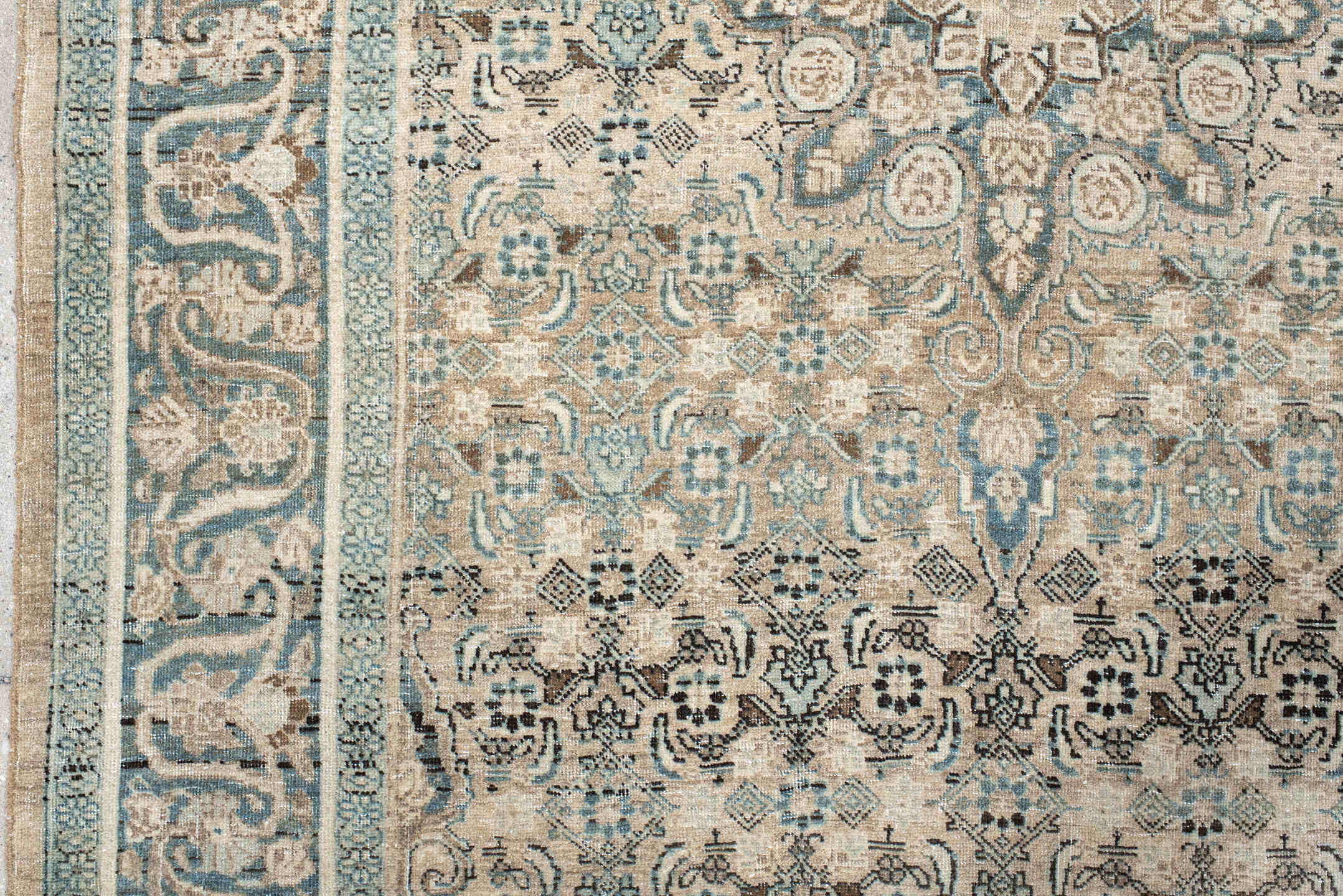 4' x 7' one-of-a-kind handmade vintage Bidjar rug. Color palette: gray, off-white, black, light gray, dim gray, linen