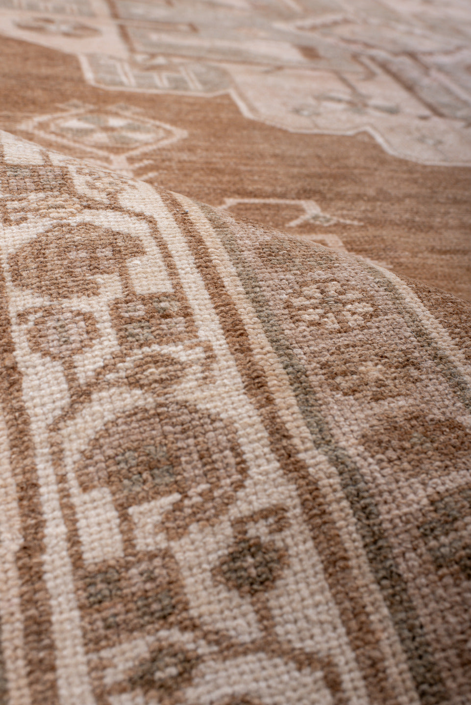 5' x 9' one-of-a-kind handmade vintage Hamadan medium size rug. Color palette: brown, gray, light gray, off-white, orange