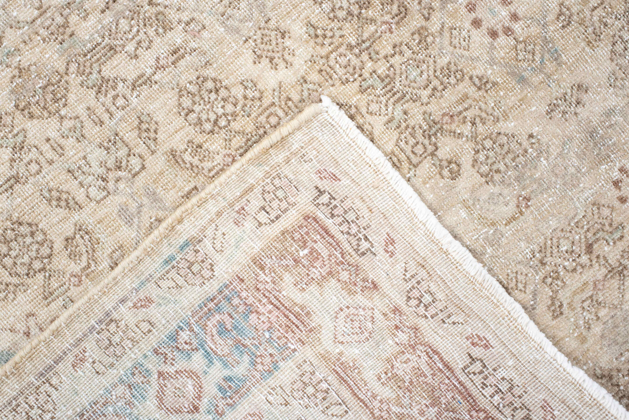 3' x 5' one-of-a-kind handmade antique Bidjar small size rug. Color palette: ivory, beige, sky_blue, taupe, blush, camel