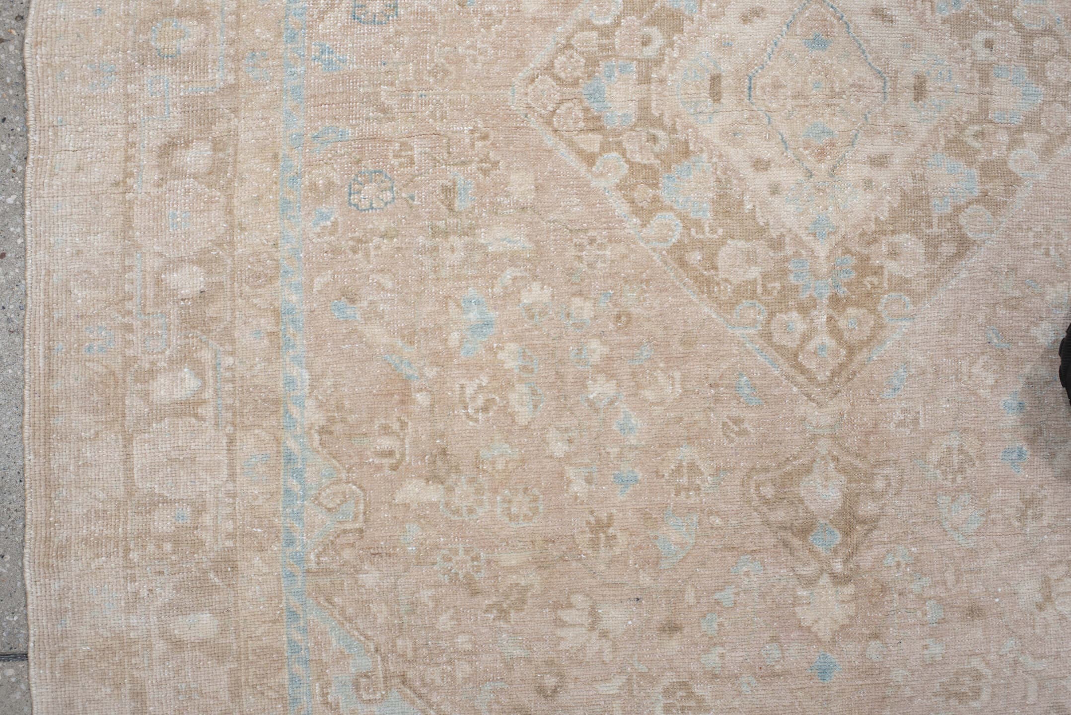 3' x 5' one-of-a-kind handmade antique Sarouk small size rug. Color palette: beige, blush, ivory, pale blue, taupe, camel