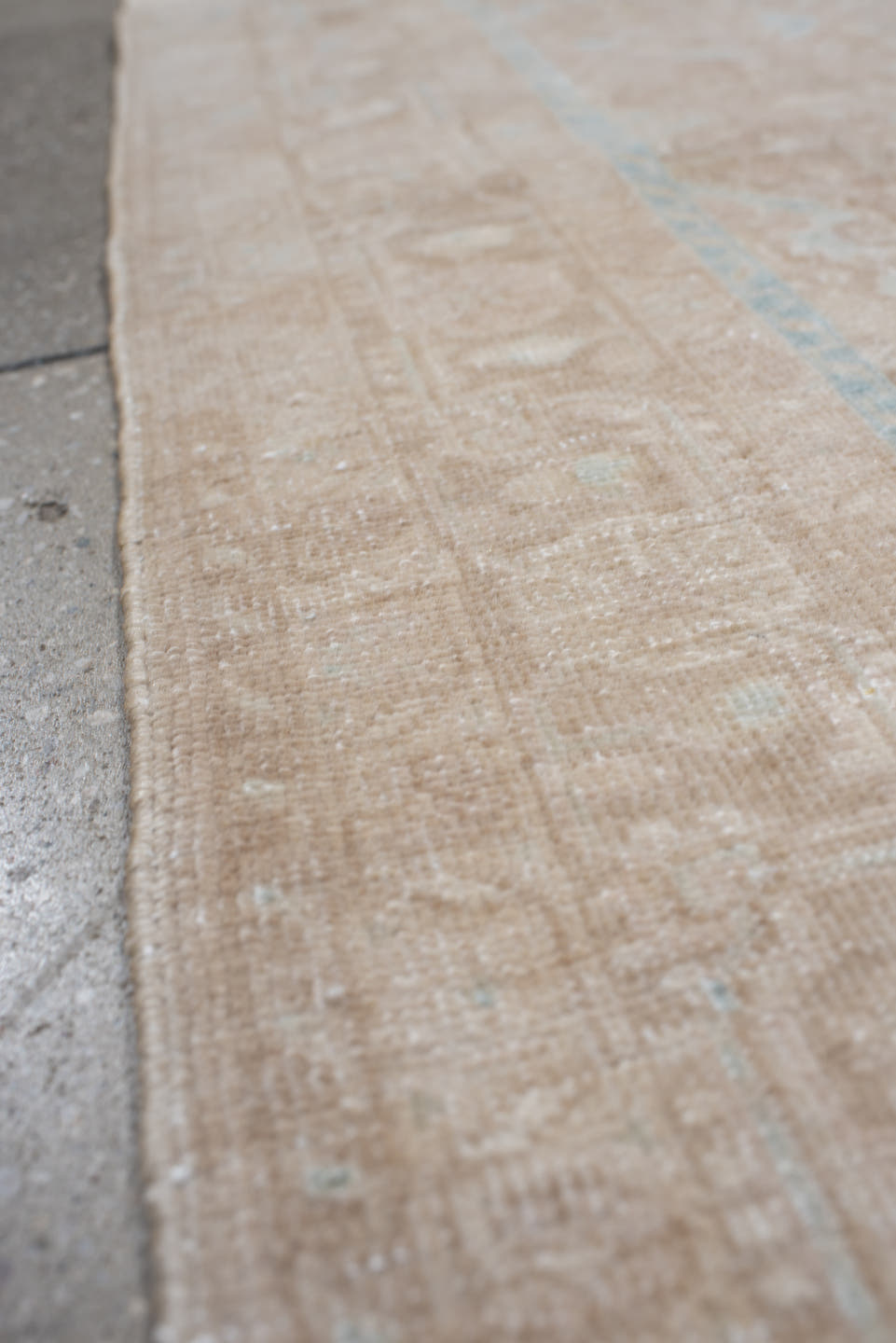 3' x 5' one-of-a-kind handmade antique Sarouk small size rug. Color palette: beige, blush, ivory, pale blue, taupe, camel