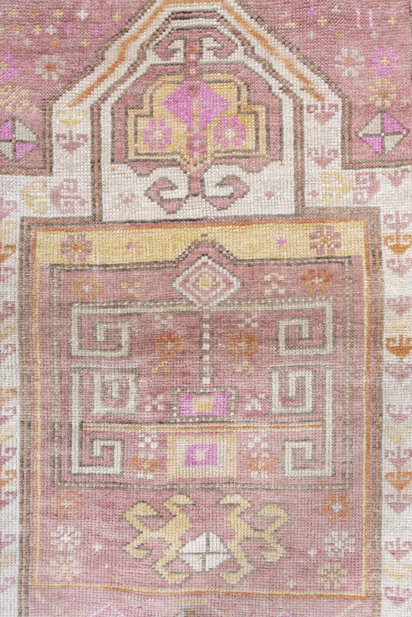 3' x 4' one-of-a-kind handmade antique Oushak small size rug. Color palette: dusty rose, ivory, pale gold, taupe, apricot