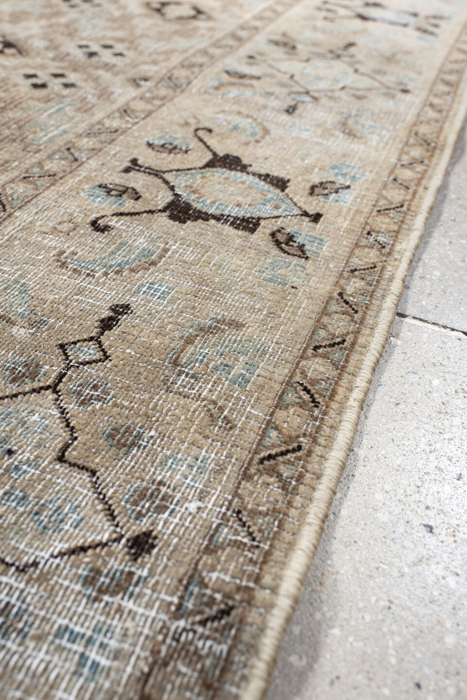 4' x 5' one-of-a-kind handmade vintage Meshed small size rug. Color palette: ivory, taupe, pale_blue, charcoal, beige, brown