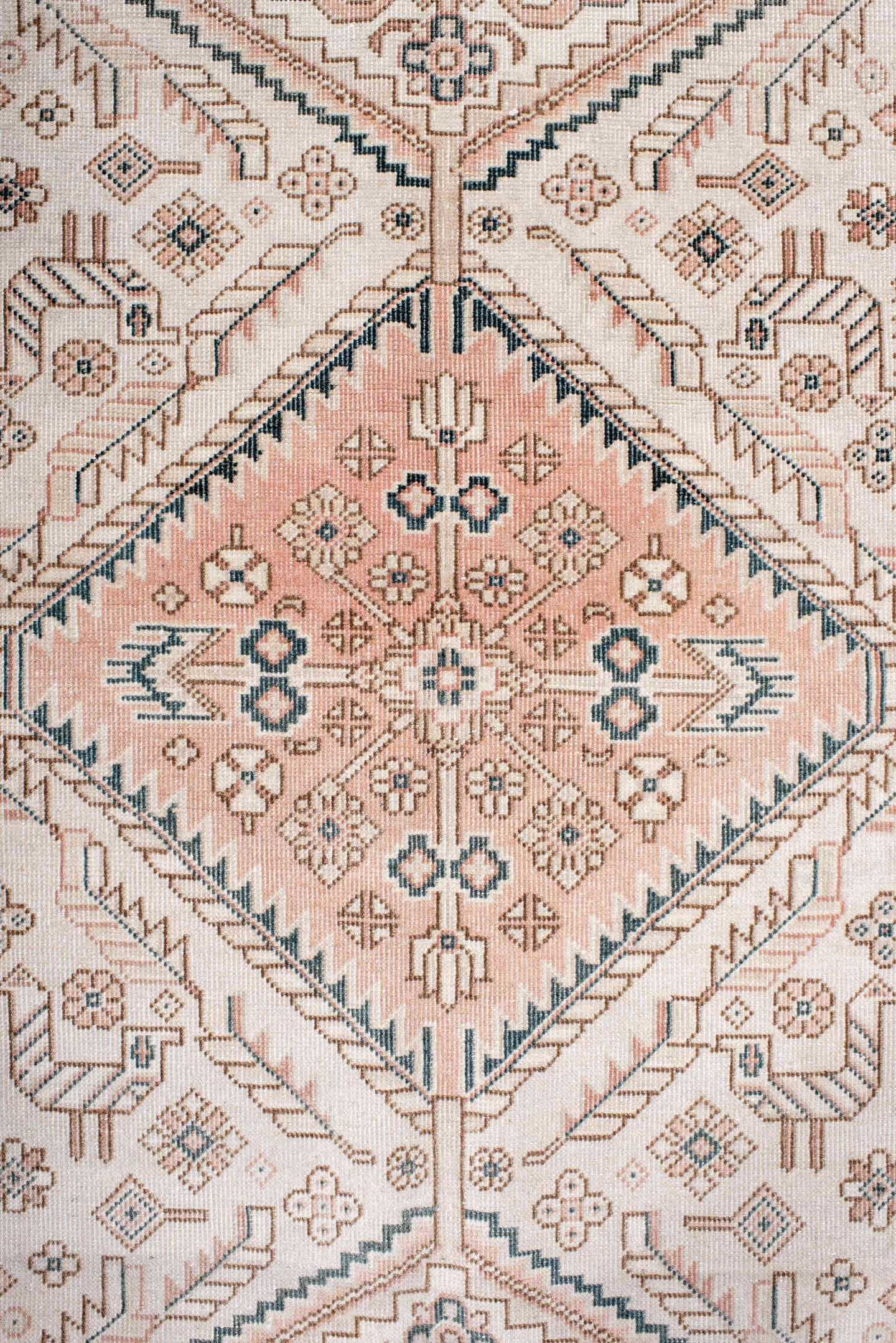 5' x 8' one-of-a-kind handmade antique Sivas medium size rug. Color palette: ivory, blush, taupe, dusty rose, muted blue