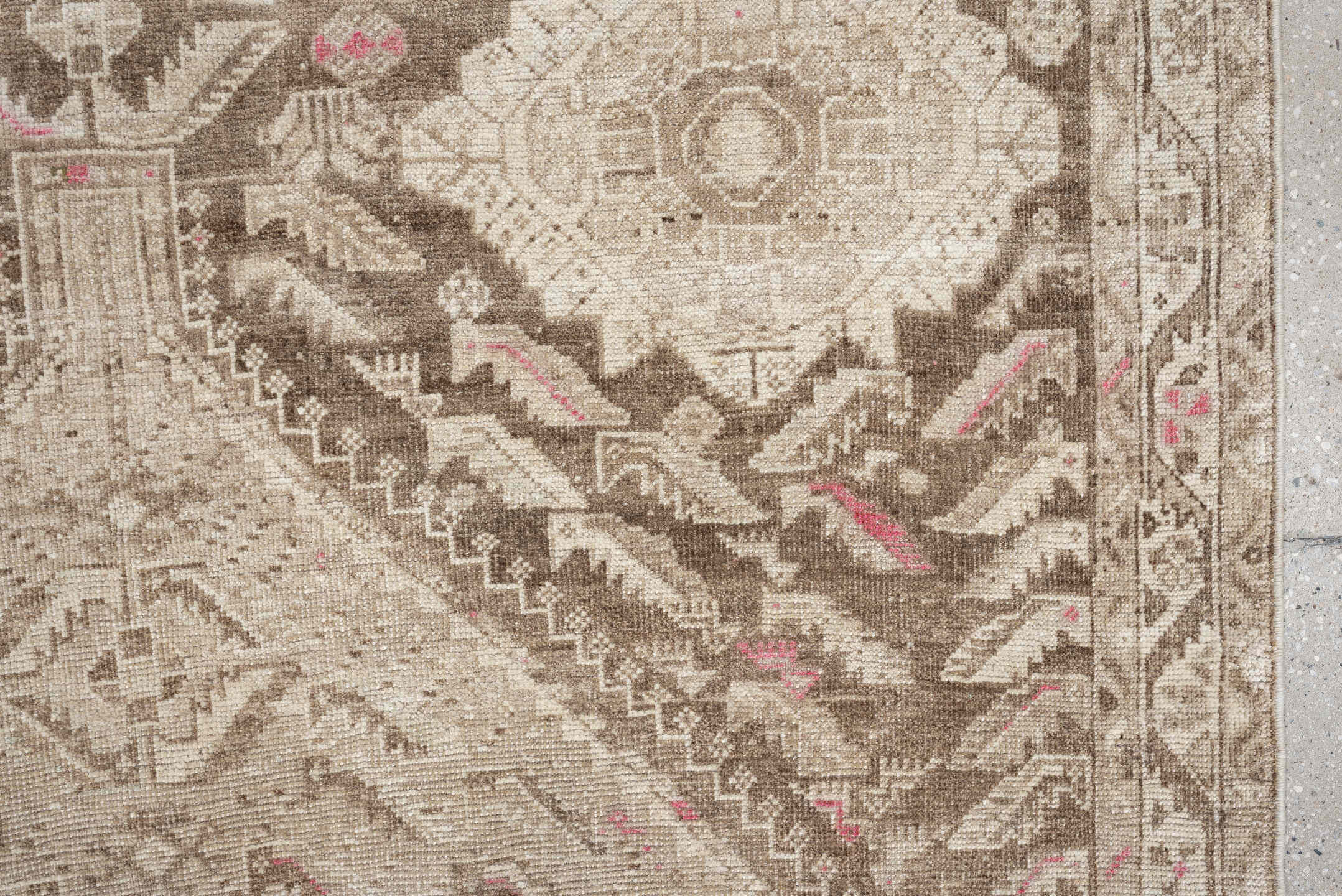 4' x 7' one-of-a-kind handmade antique Shiraz rug. Color palette: ivory, taupe, beige, rose, camel, gray, pink, red