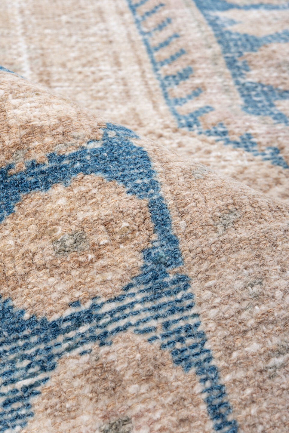 4' x 6' one-of-a-kind handmade vintage Hamadan small size rug. Color palette: antiquewhite, blue, brown, gainsboro, gray