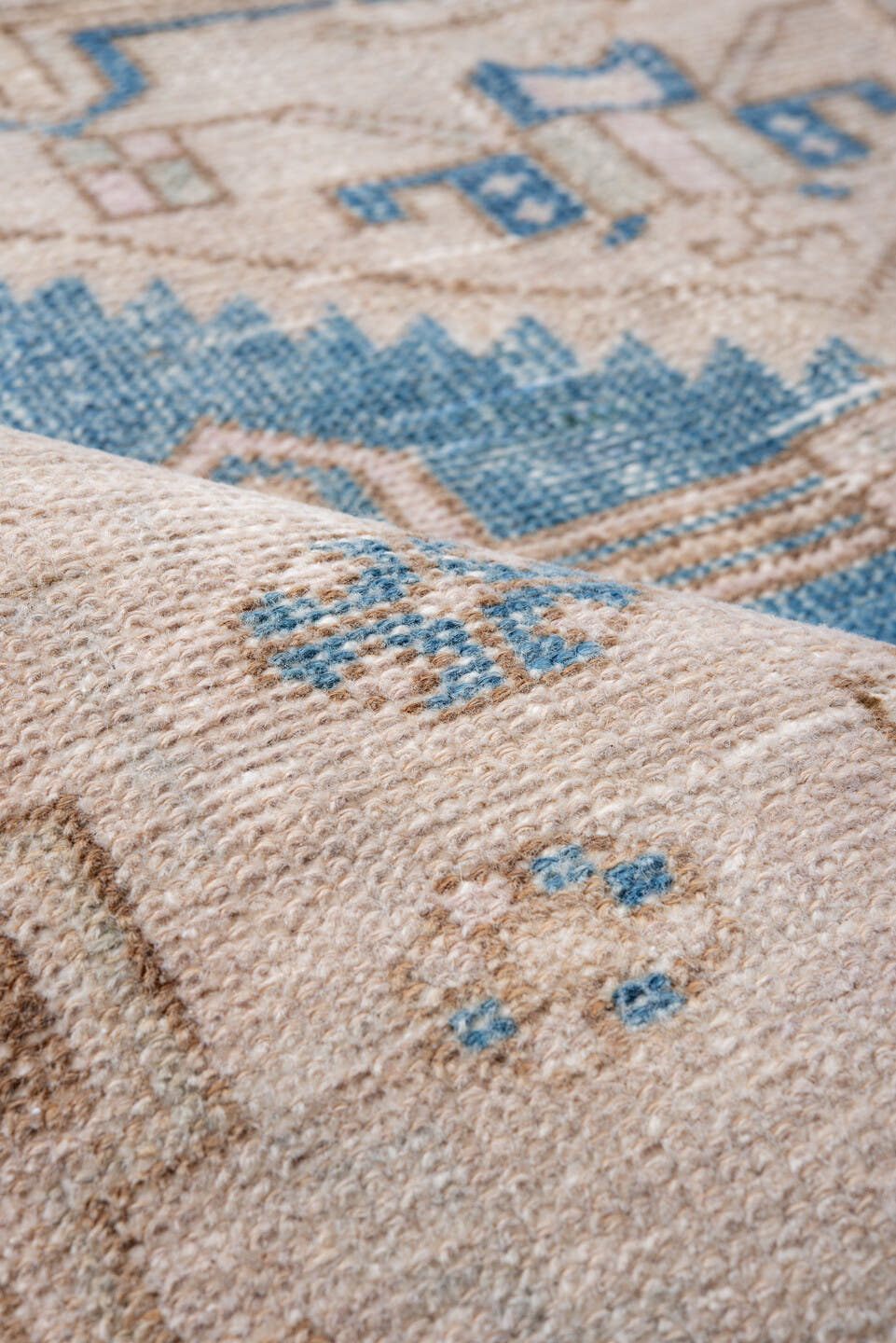 4' x 6' one-of-a-kind handmade vintage Hamadan rug. Color palette: ivory, sky blue, taupe, beige, camel, light blue, gray