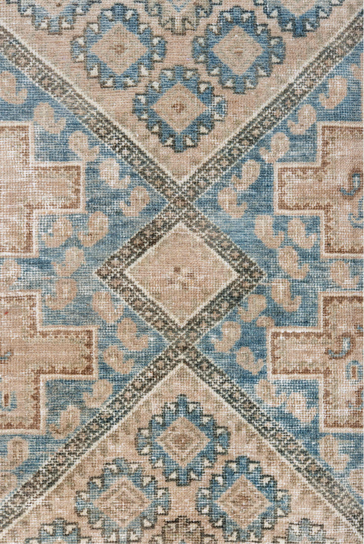 4' x 6' one-of-a-kind handmade vintage Afshar small size rug. Color palette: antiquewhite, black, brown, charcoal, dim gray