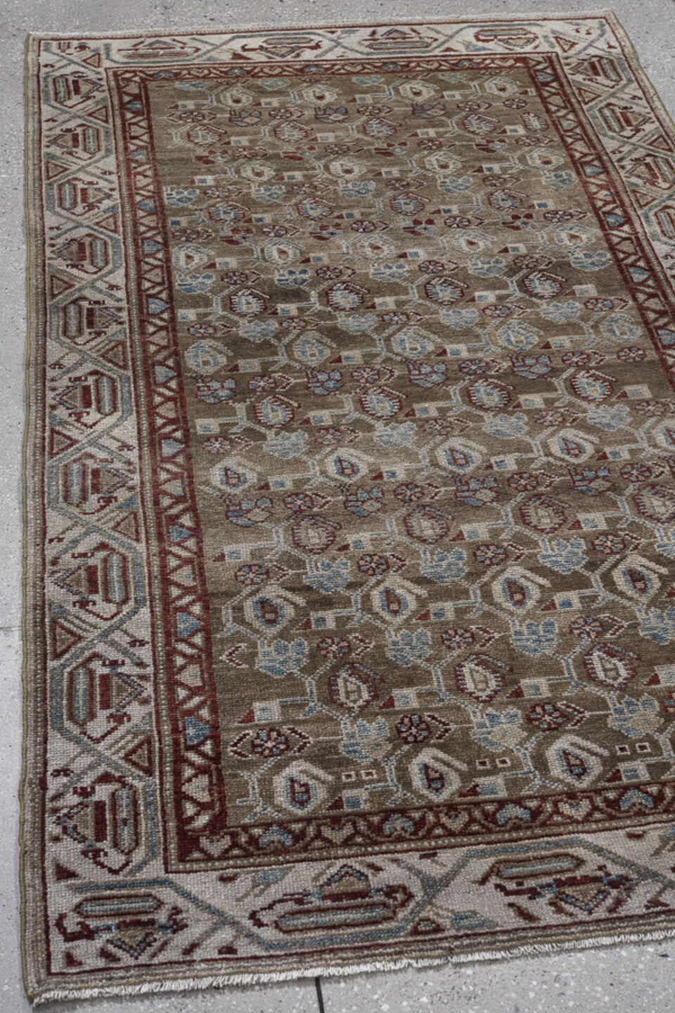 3' x 6' one-of-a-kind handmade vintage Malayer small size rug. Color palette: brown, dim gray, gray, light gray