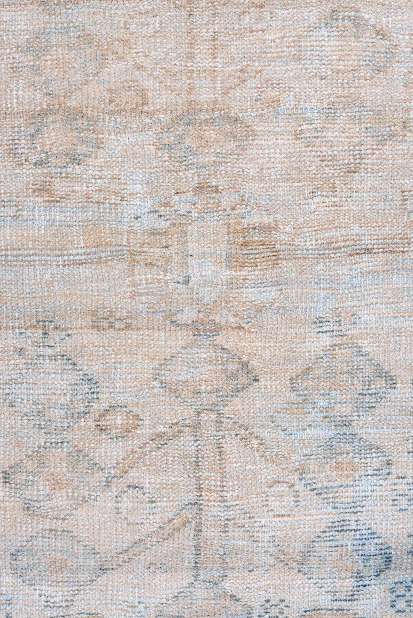 4' x 6' one-of-a-kind handmade vintage Mahal small size rug. Color palette: ivory, pale blue, beige, taupe, cream