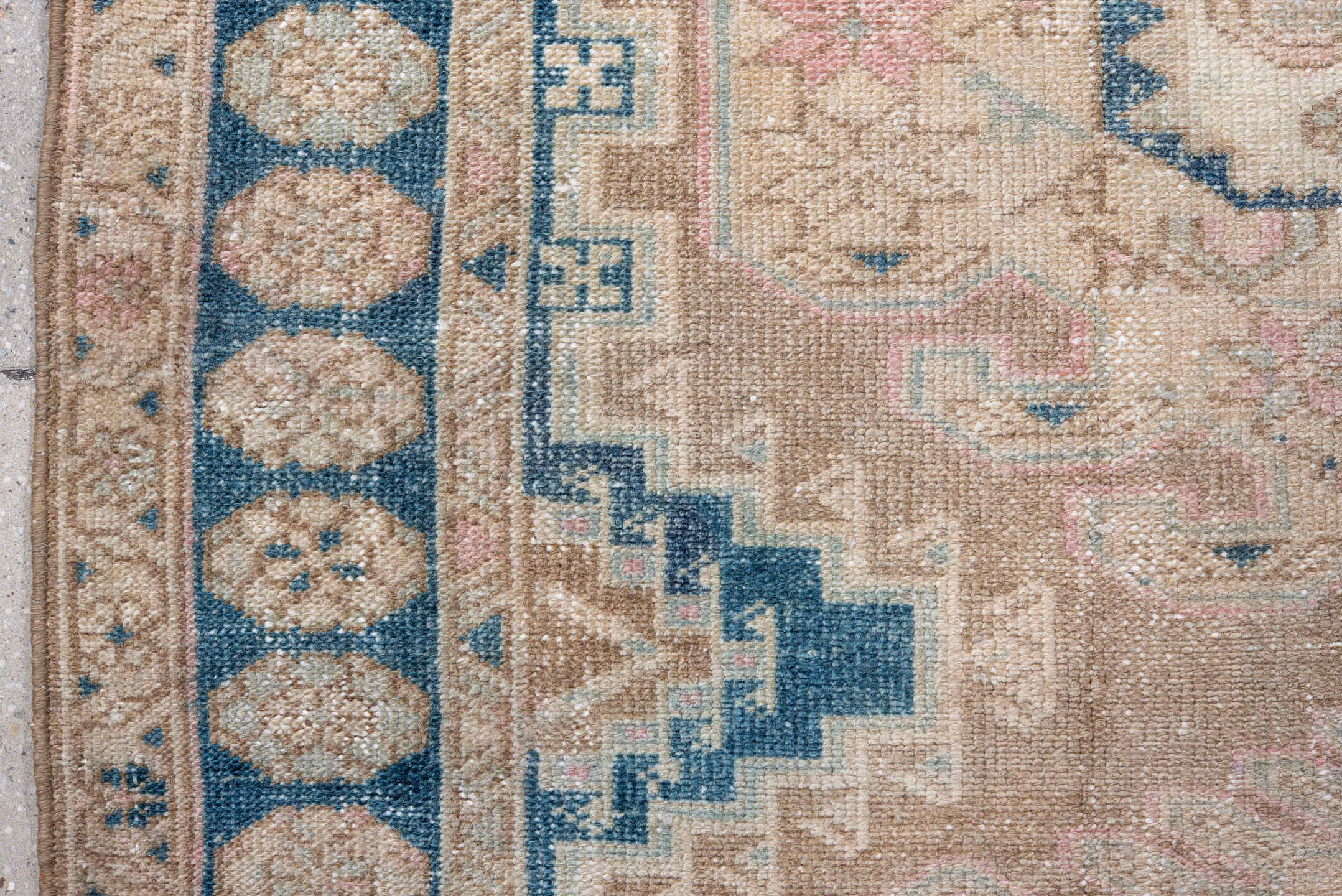 4' x 6' one-of-a-kind handmade antique Hamadan small size rug. Color palette: ivory, beige, navy, blush, taupe, powder_blue