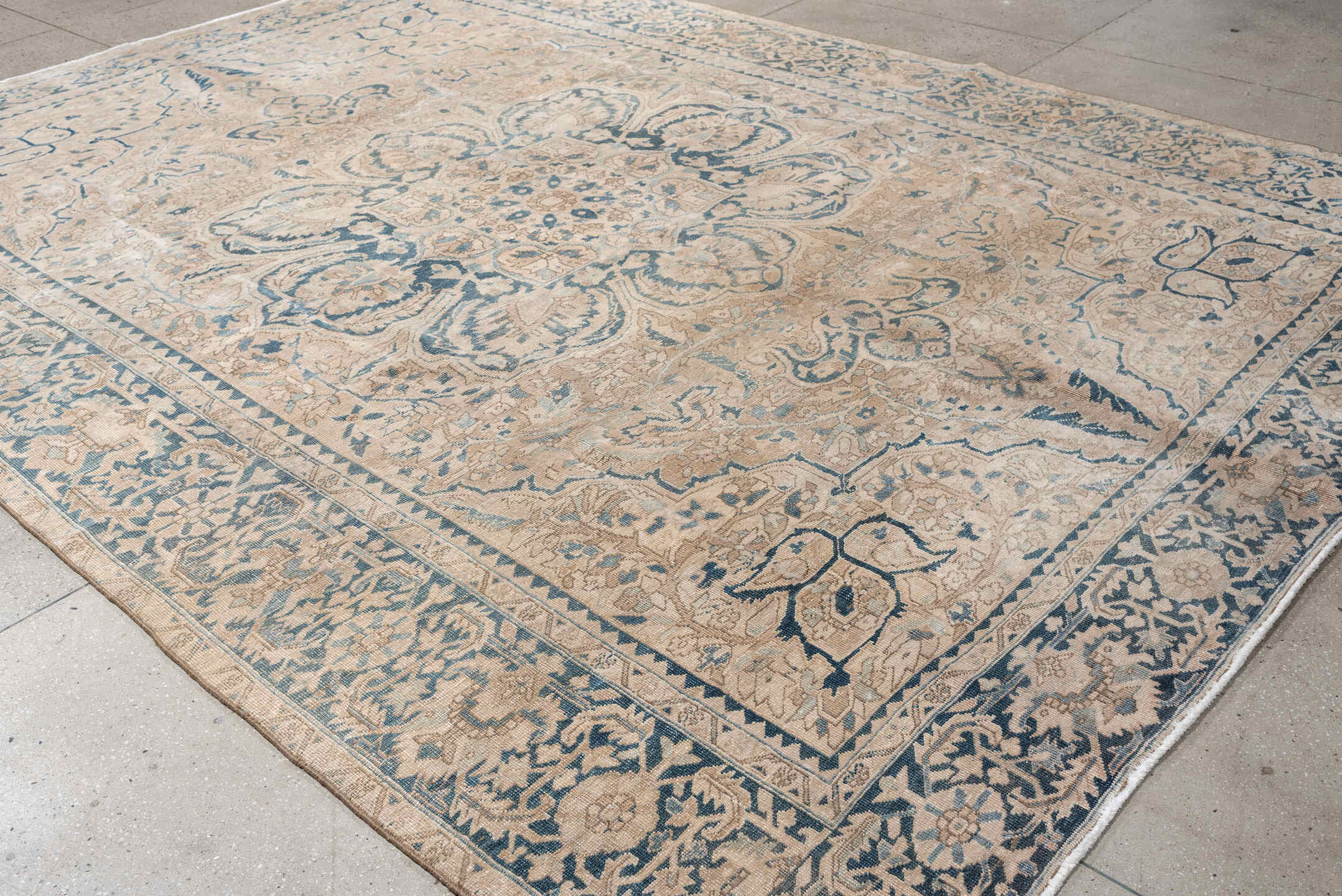 9' x 13' one-of-a-kind handmade vintage Heriz large size rug. Color palette: ivory, soft blue, slate, taupe, beige