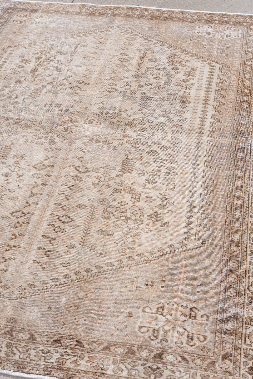 4' x 6' one-of-a-kind handmade vintage Abadeh small size rug. Color palette: black, brown, gray, light gray, off-white