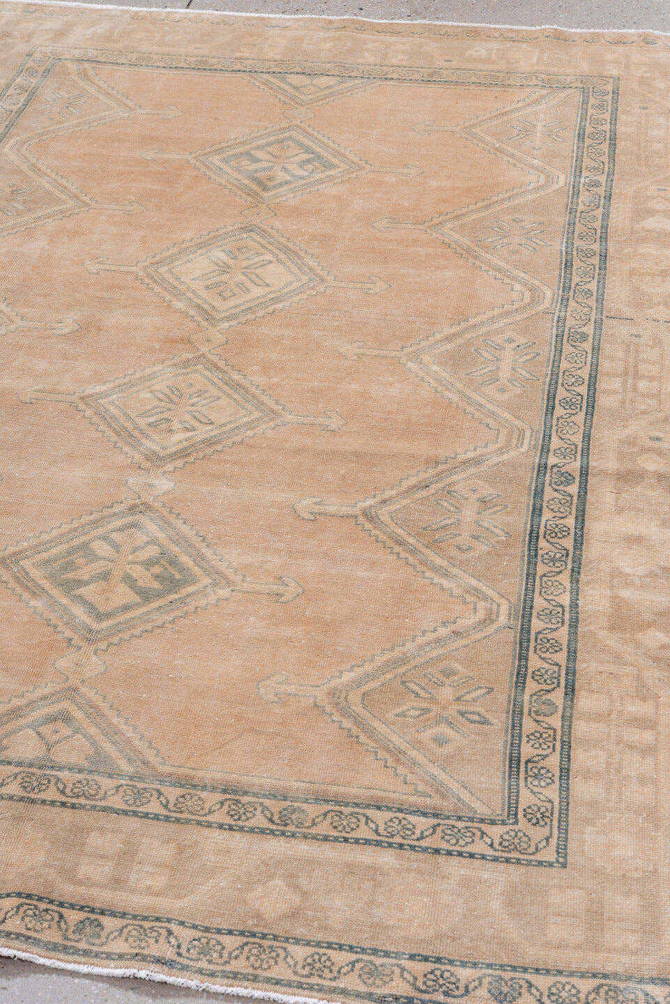 4' x 6' one-of-a-kind handmade antique Malayer small size rug. Color palette: blush, ivory, taupe, sage, beige, pink, gray