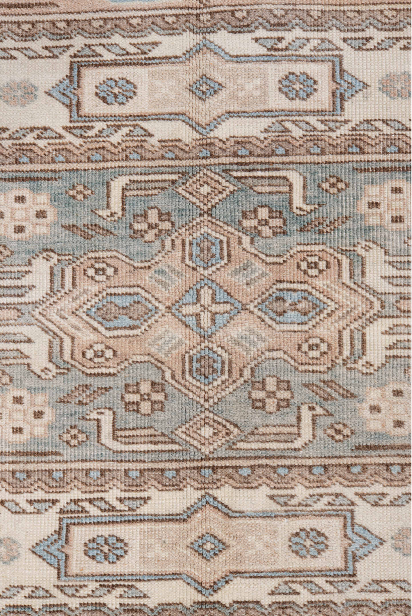 5' x 8' one-of-a-kind handmade vintage Ardebil medium size rug. Color palette: brown, dark gray, dim gray, gainsboro, gray