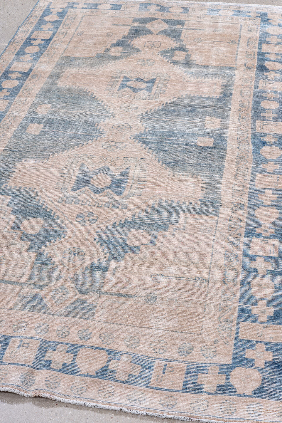 4' x 6' one-of-a-kind handmade antique Malayer small size rug. Color palette: ivory, blue, beige, slate, cream, gray