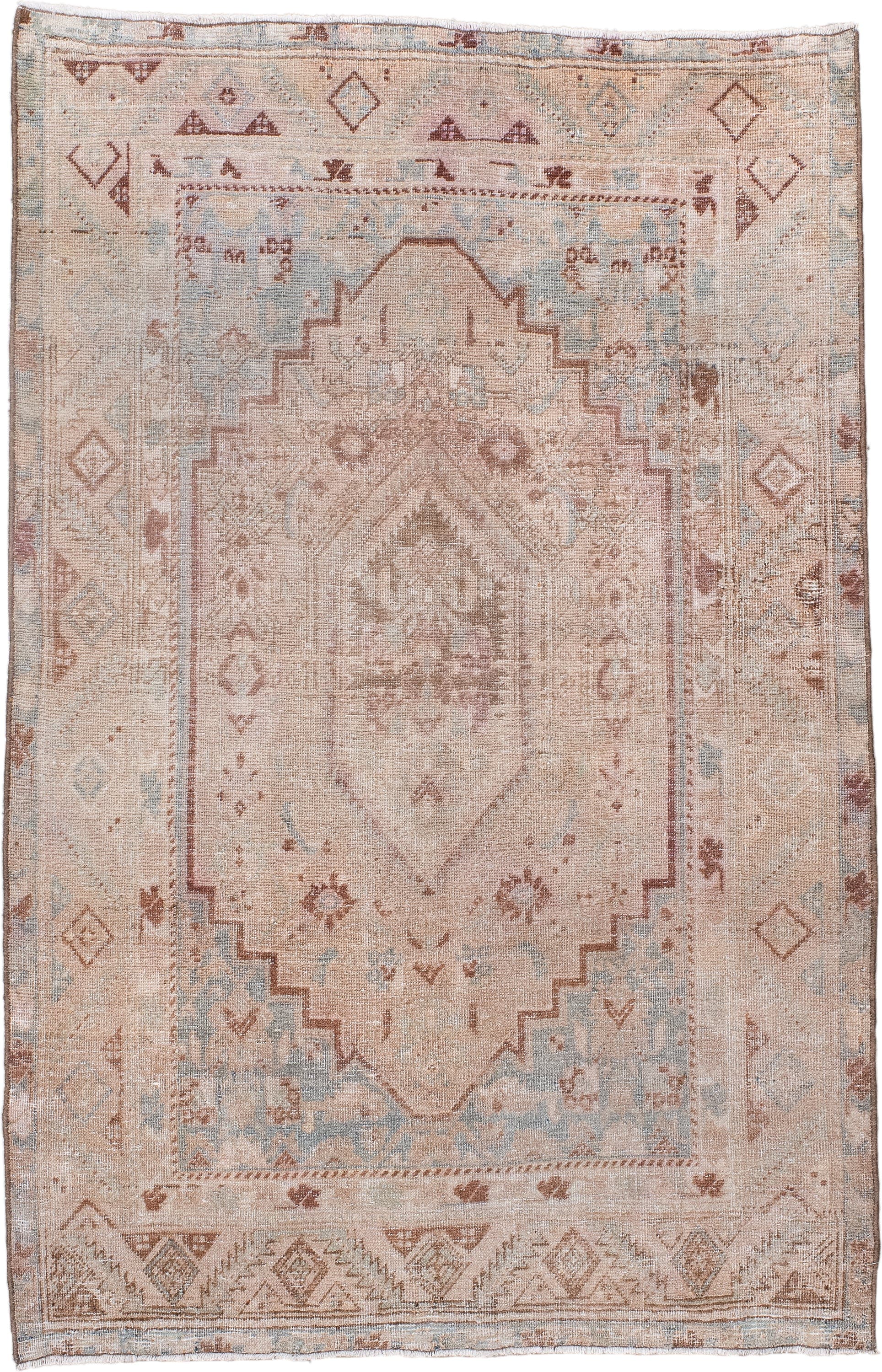 3' x 5' one-of-a-kind handmade antique Sarouk small size rug. Color palette: ivory, blush, dusty rose, pale blue, taupe