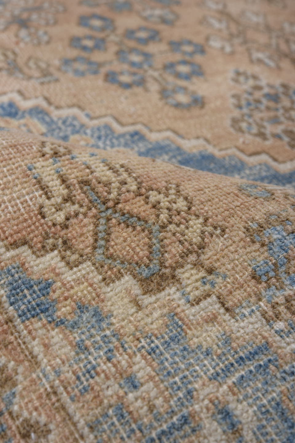 3' x 5' one-of-a-kind handmade antique Abadeh small size rug. Color palette: camel, ivory, pale blue, taupe, brown, beige